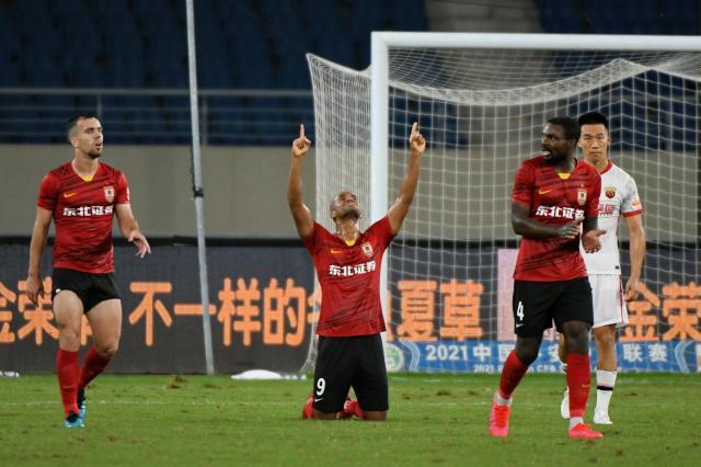 kaiyun开云官网-回顾亚泰第一阶段“火力点”：儒尼奥尔3次梅开二度